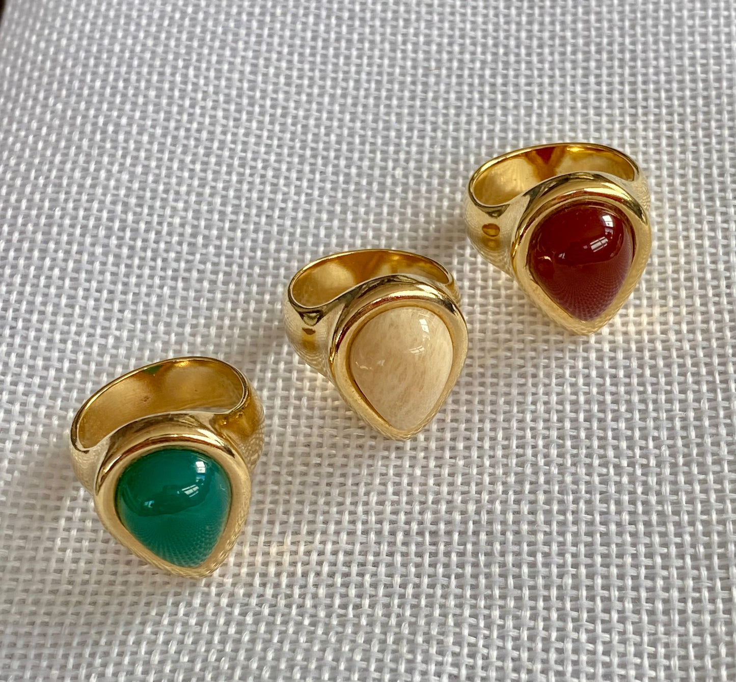 Anillo Genoveva