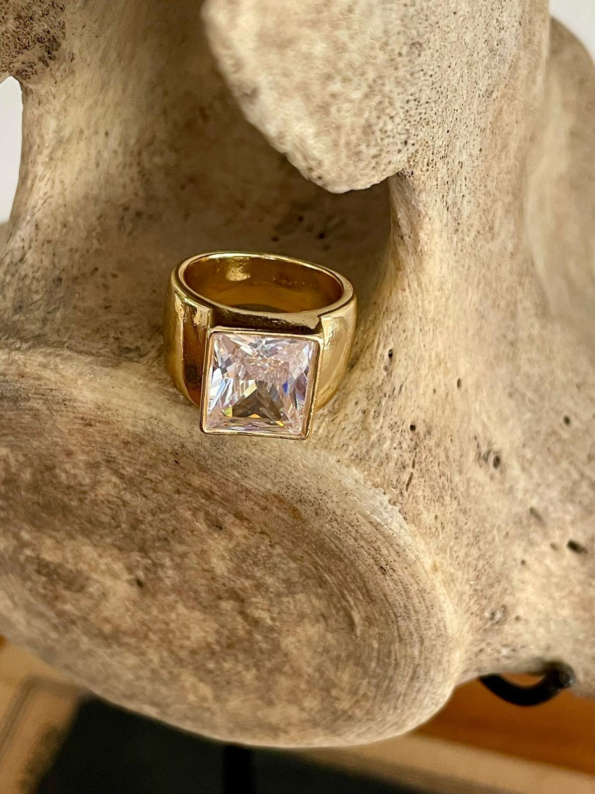 Anillo Aura Square