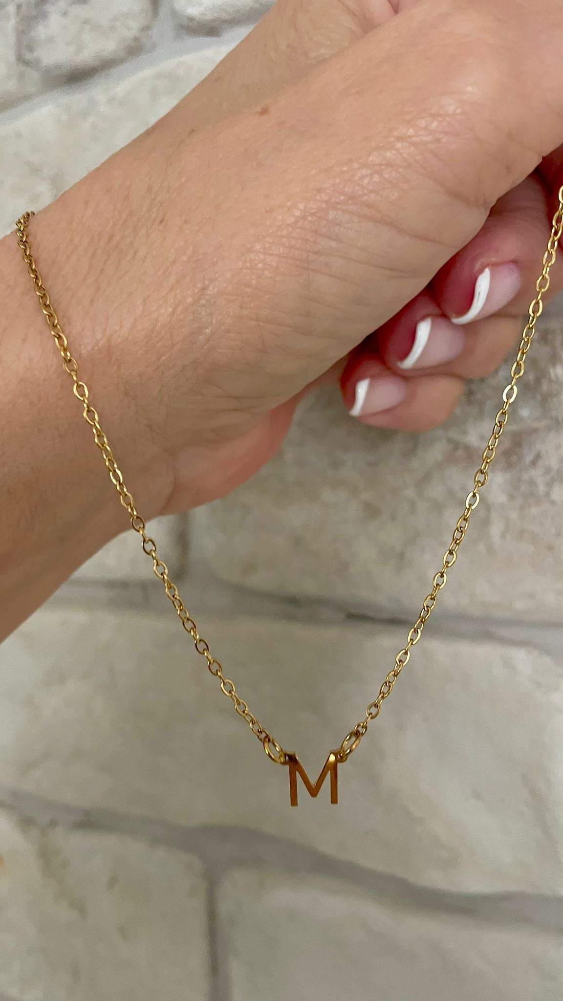 Collar Inicial flotante