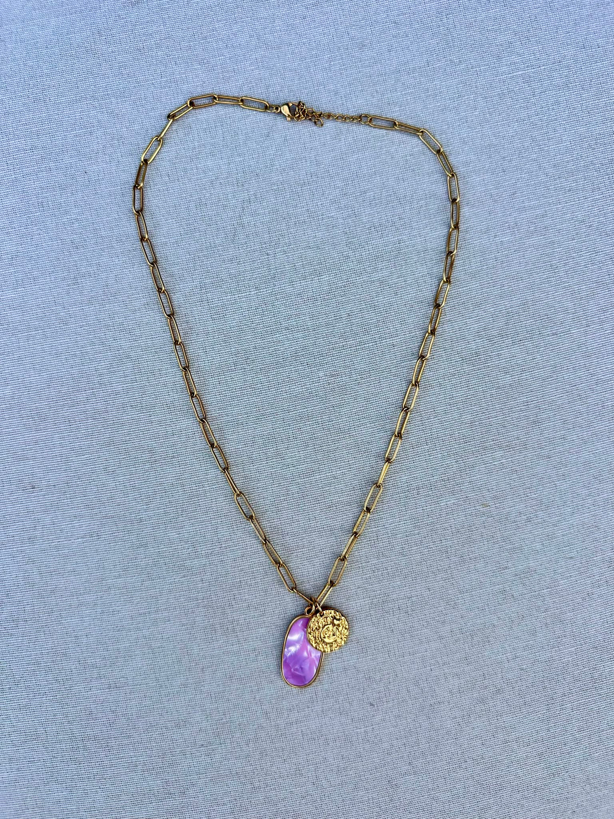 Collares con Charms y Amuletos OMG