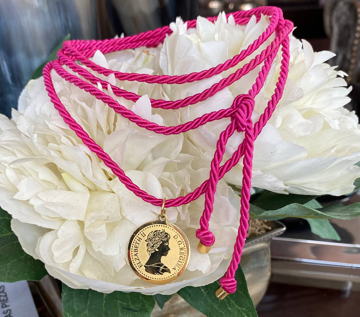 Choker Pink Queen