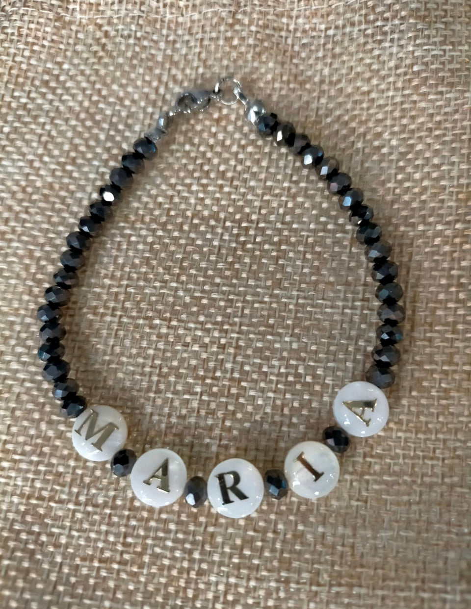 Pulsera Personalizada de Hematites con Nombre o Iniciales
