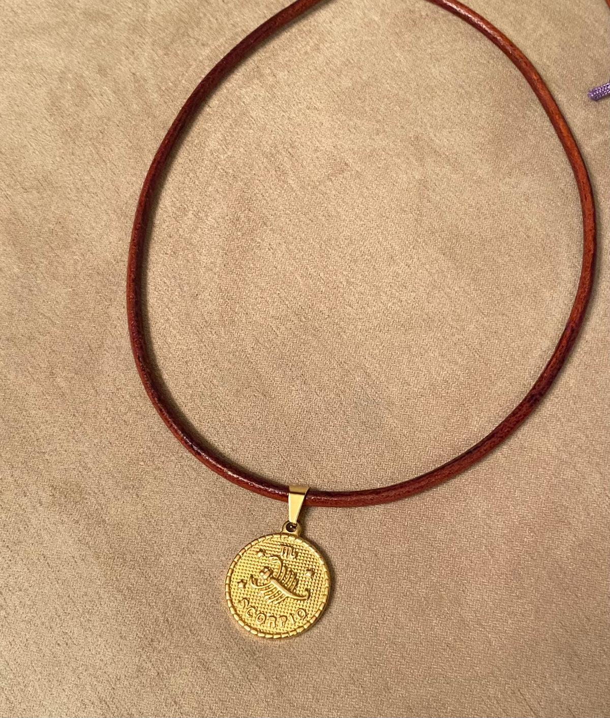 Collar horóscopo personalizado