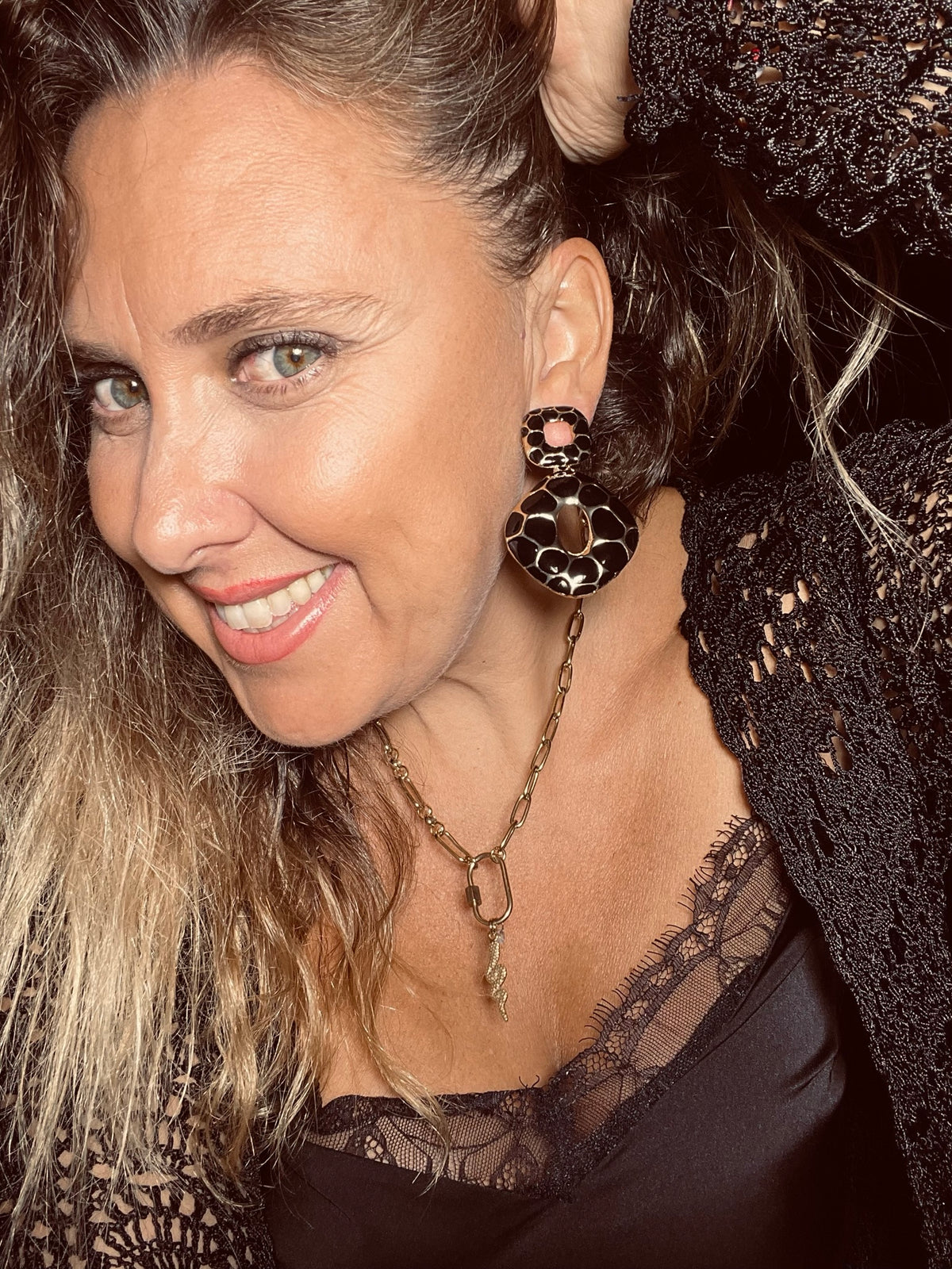 Pendientes aros negros
