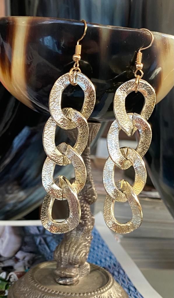 Pendientes eslabones dorados