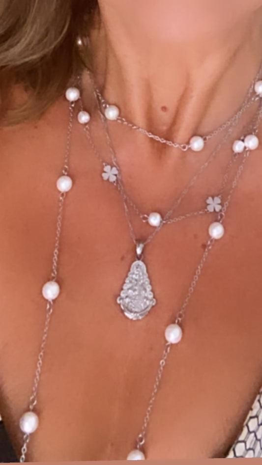 Collar dúo virgen y perlas