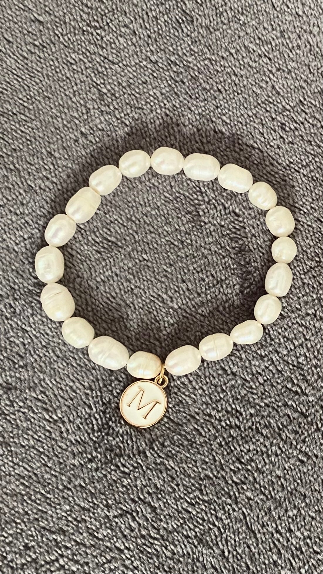Pulsera de perlas de río