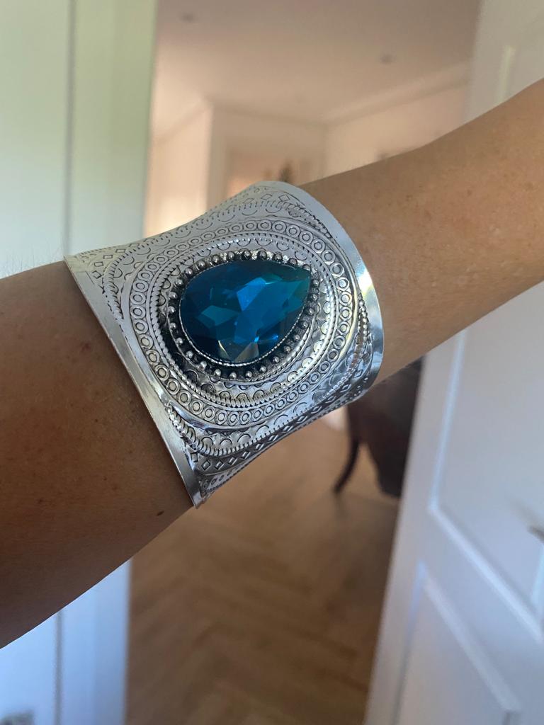 Brazalete Neus